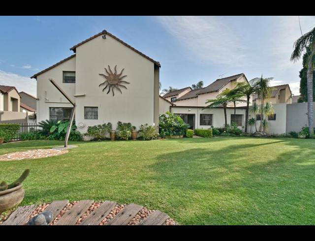 3 BEDROOM HOUSE FOR SALE IN STRUBENSVALLEI